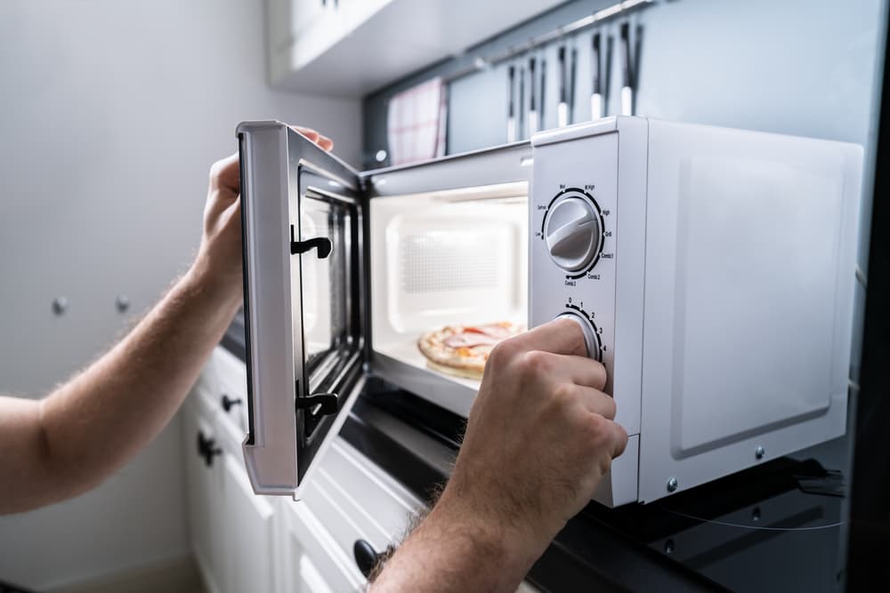 Air fryer vs Microwave