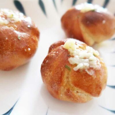 Air fryer Garlic Knots