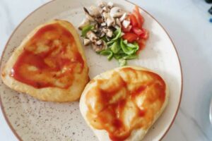 Ingredients for Air fryer Naan Pizza Recipe