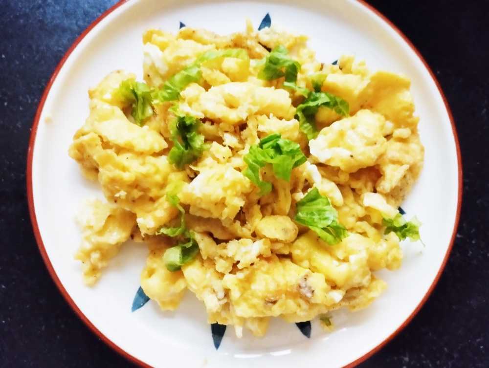 How to Cook Scrambled Eggs in Air Fryer