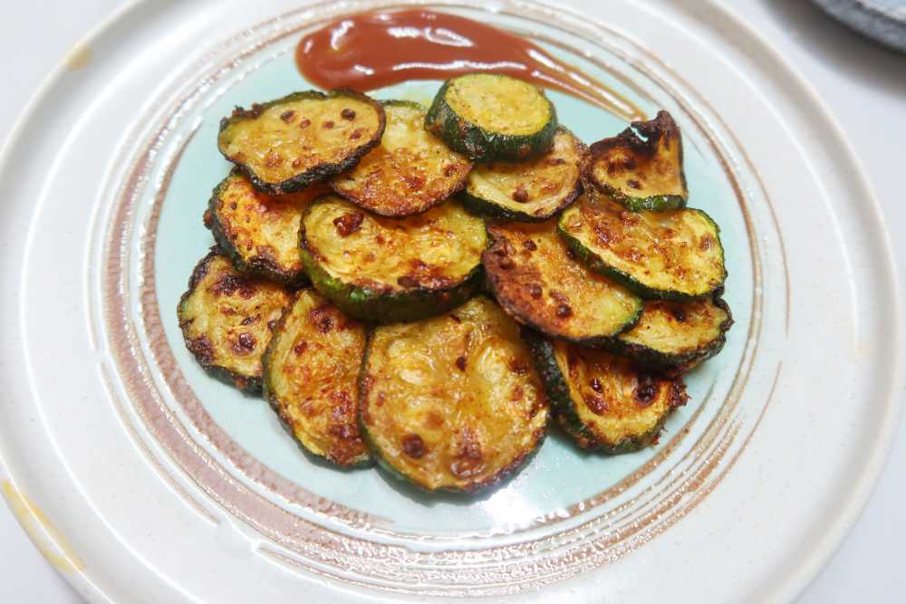 Zucchini Chips in air fryer no breading